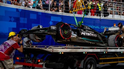 Hamilton crash Qatar