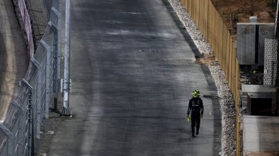 Hamilton crash Qatar