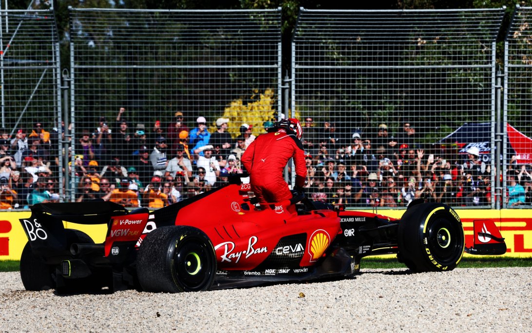 Leclerc Australia crash