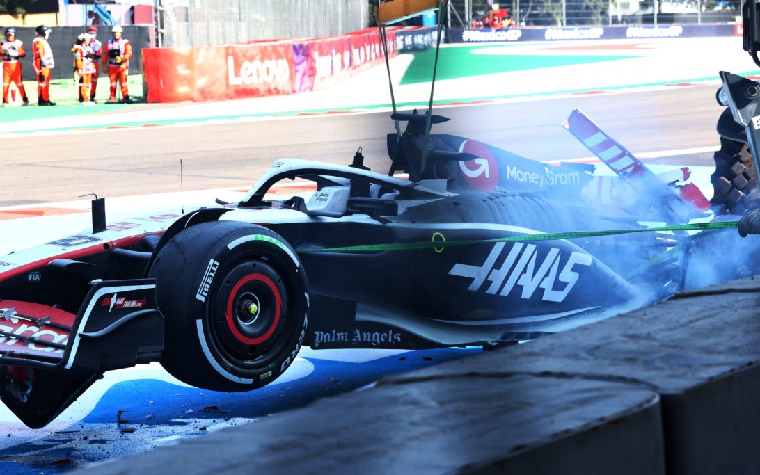 Magnussen Mexico crash