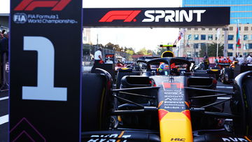 Samenvatting: Perez wint enerverende spintrace in Bakoe