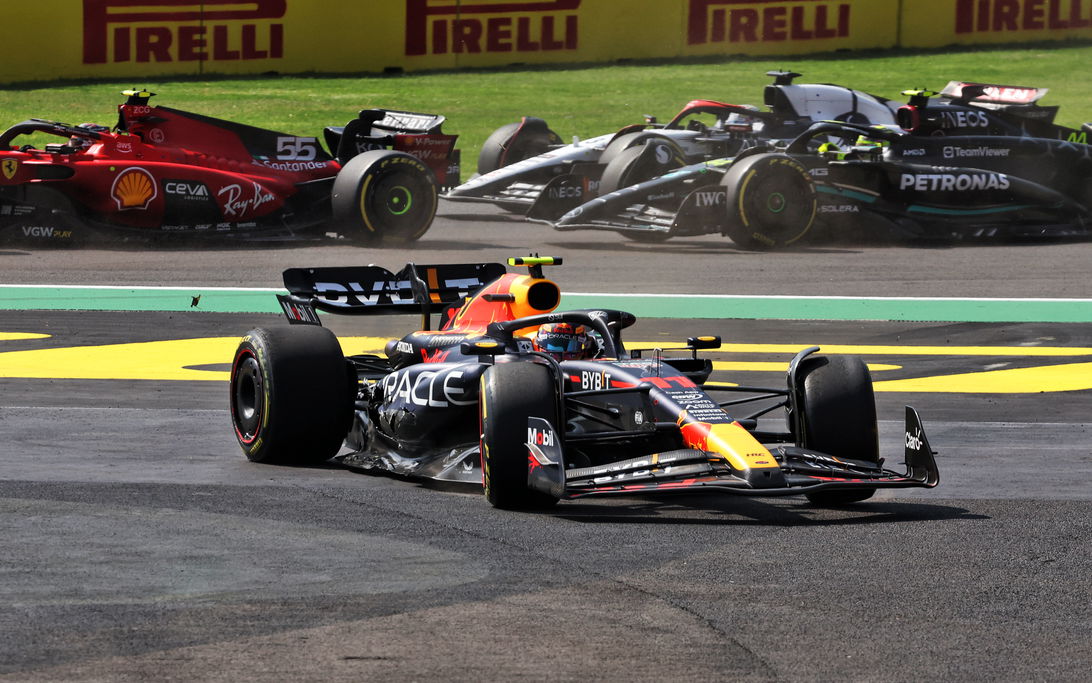 Perez Mexico start crash