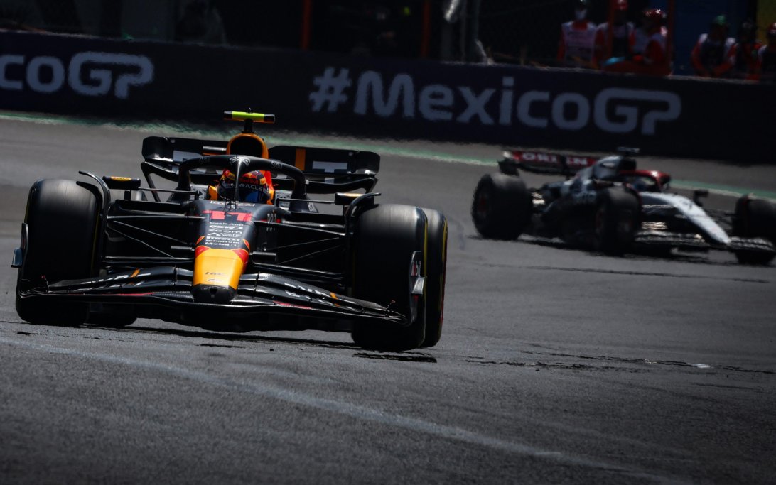 Perez Ricciardo Mexico hunting