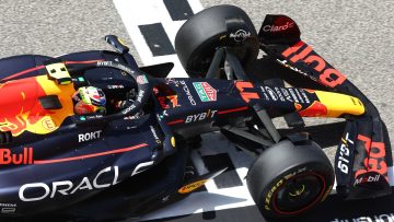 Video: Red Bull laat concurrentie ver achter zich met deze vliegende ronde