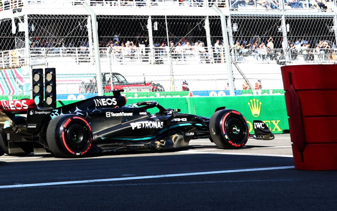 Russell green light Mexico