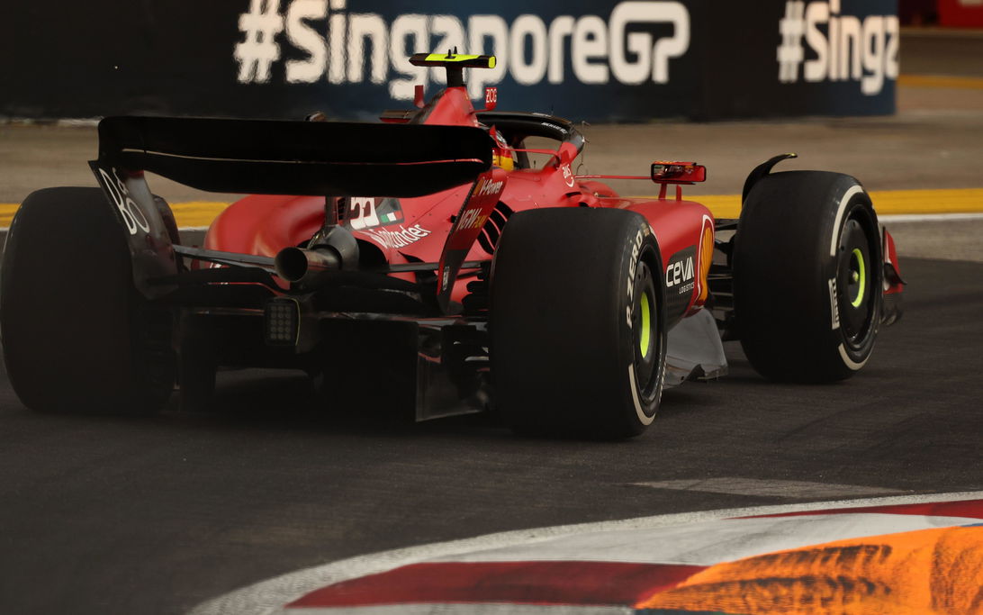 Sainz Singapore Friday