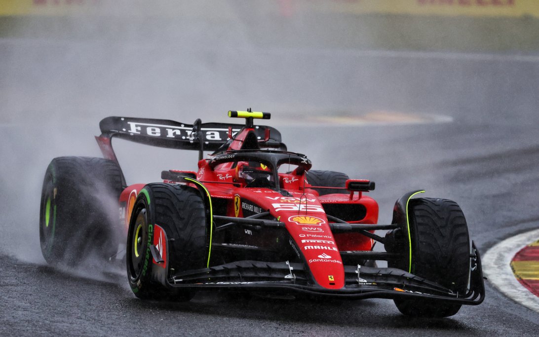 Sainz Belgium wet