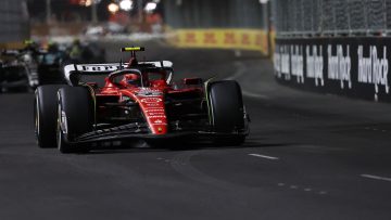 Sainz calls for Safety Car solution: 'It's like driving on ice'