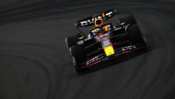 Verstappen zakt terug in deels natte derde vrije training GP Groot-Brittannië