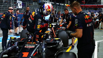 Red Bull slaat modderfiguur, Sainz imponeert na megaklapper Stroll in kwalificatie