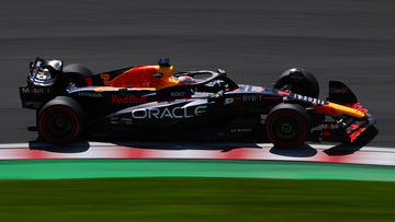 Verstappen obliterates rivals for Suzuka pole
