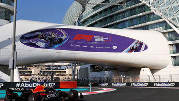 Verstappen maakt gehakt van Perez in kwalificatiestrijd; Albon de beste