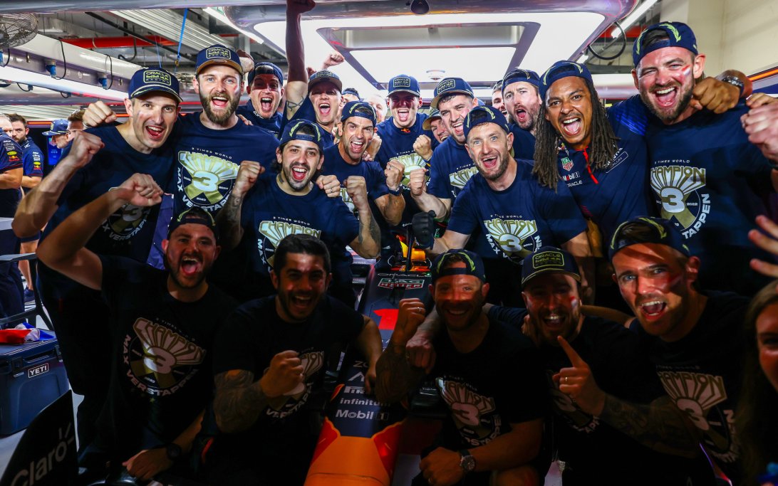 Verstappen champion Red Bull qatar