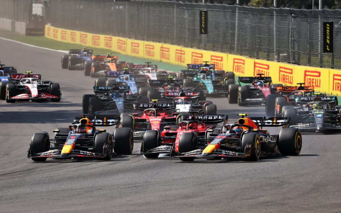 Verstappen Leclerc Perez Mexico race start