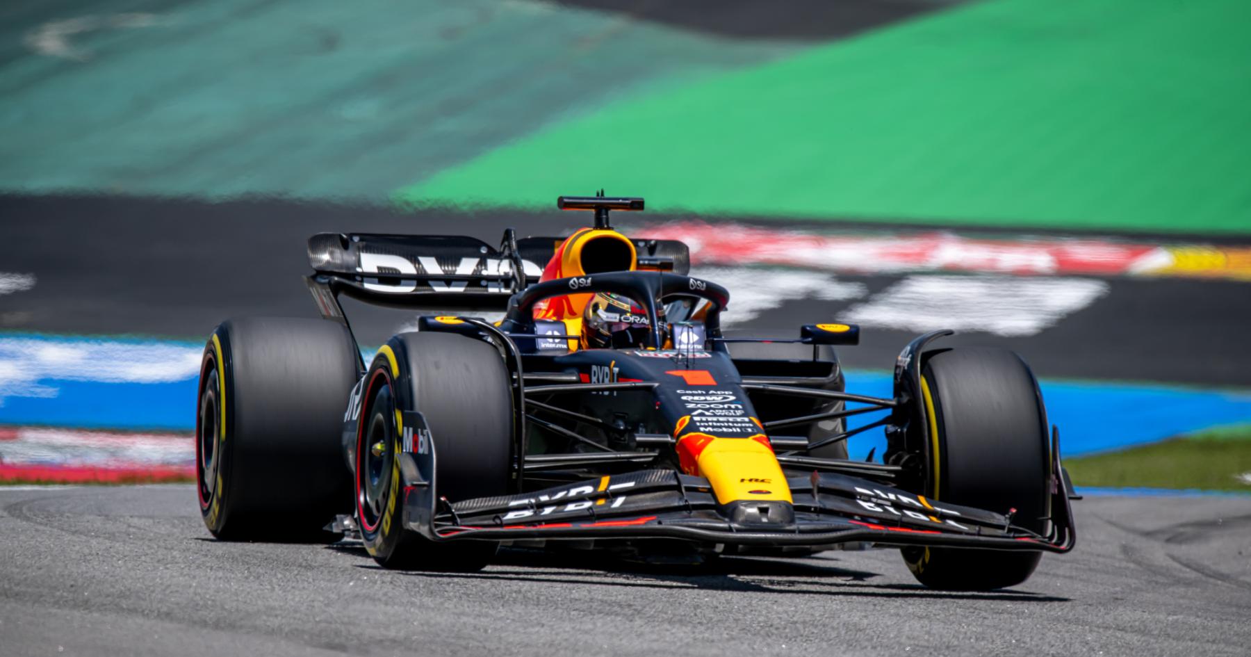 Niepewność Pirelli prowadzi do produkcji coraz bardziej miękkich opon na ostatnie wyścigi sezonu Formuły 1 Niepewność Pirelli prowadzi do produkcji coraz bardziej miękkich opon na ostatnie wyścigi sezonu Formuły 1