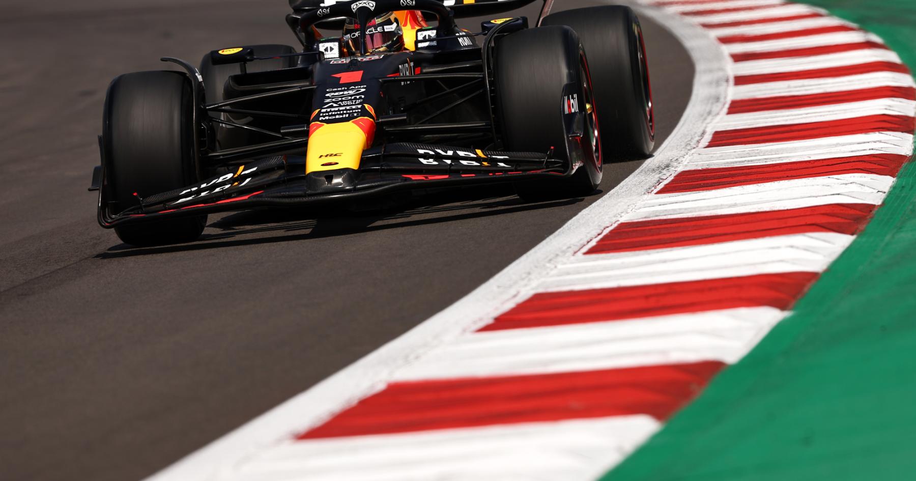 Verstappen überholt Albon im ersten Training zum Großen Preis von Mexiko Verstappen überholt Albon im ersten Training zum Großen Preis von Mexiko