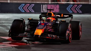 Ferrari een maatje te groot voor Verstappen in kwalificatie GP Las Vegas