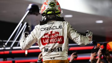 Hoe de touché tussen Russell en Verstappen de Nederlander de zege bracht