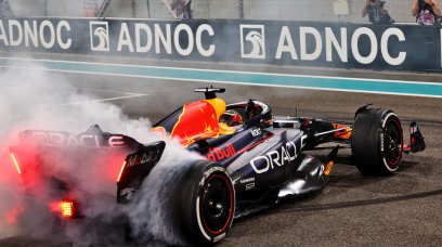 Verstappen donuts Abu Dhabi 2023