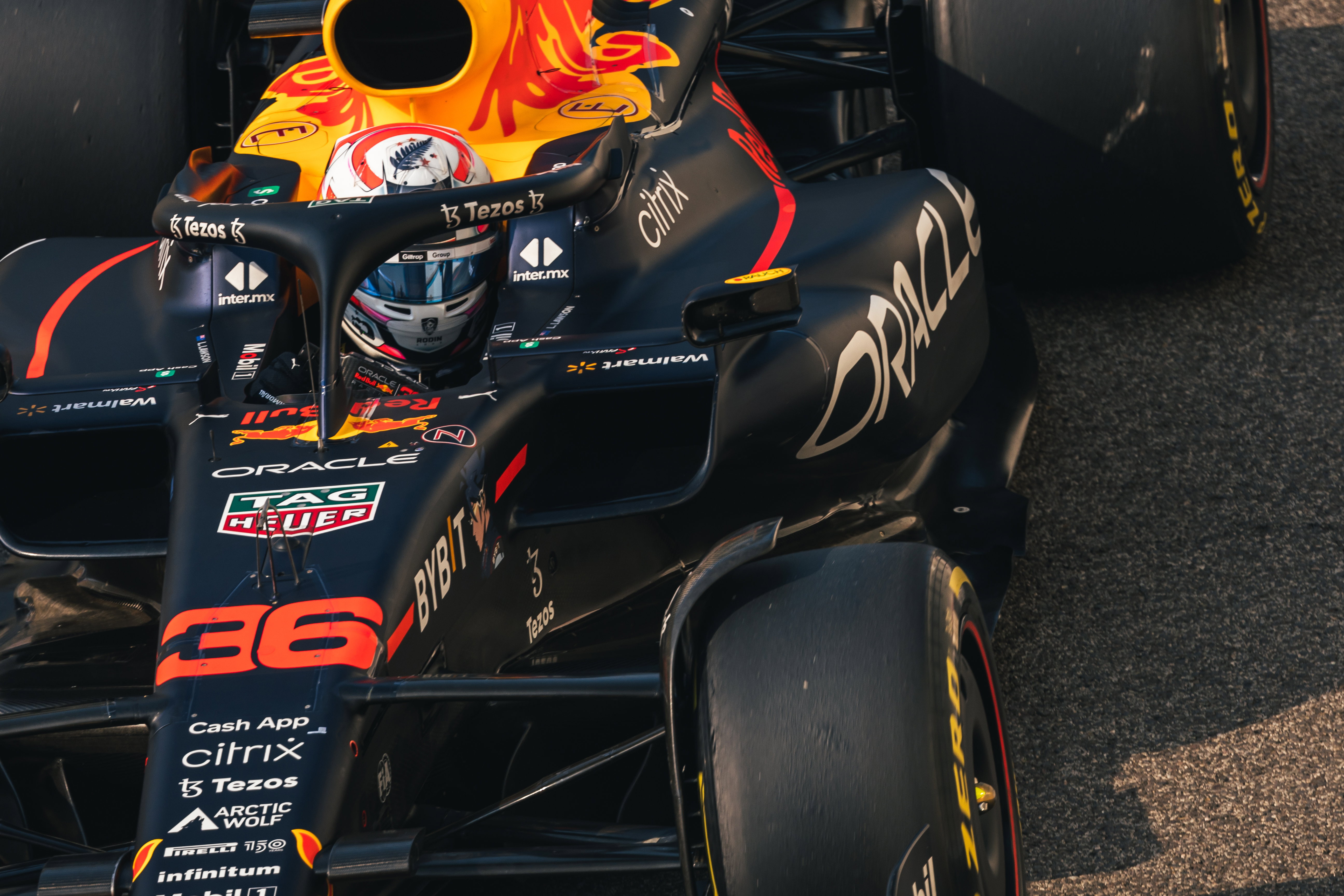 Lawson Abu Dhabi 2022 Red Bull RB18