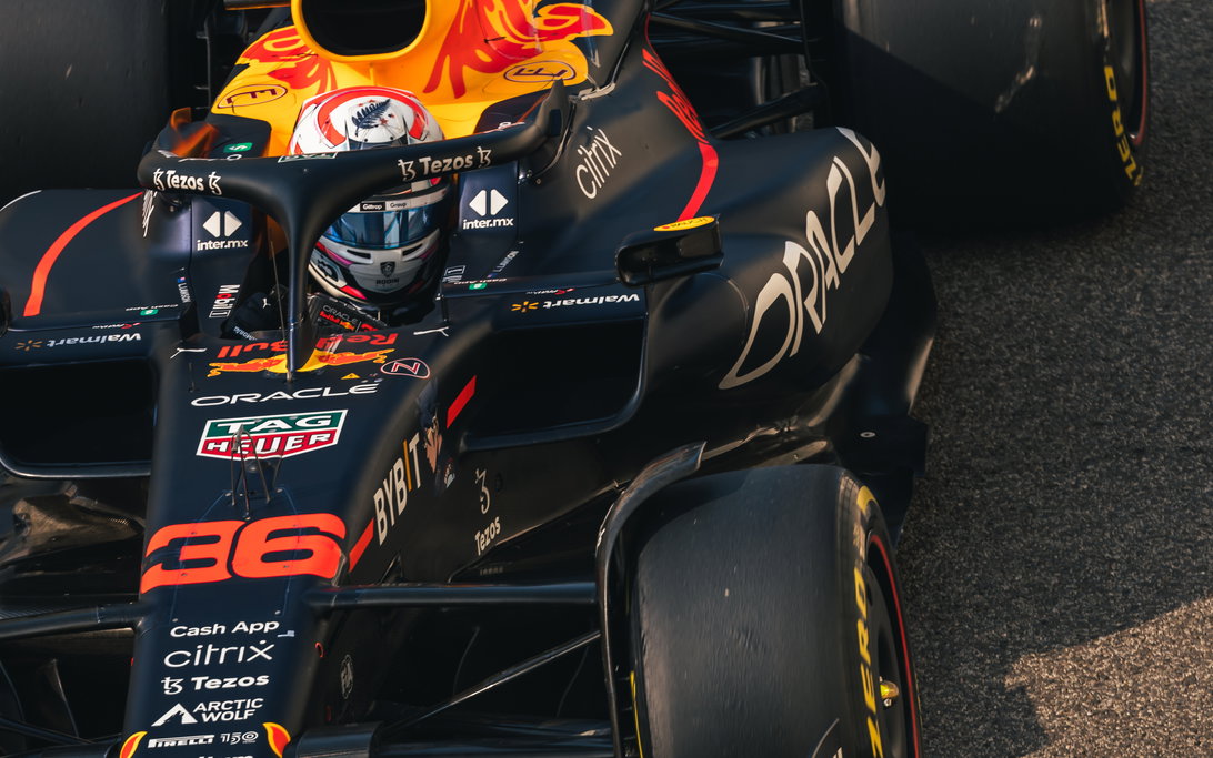 Lawson Abu Dhabi 2022 Red Bull RB18
