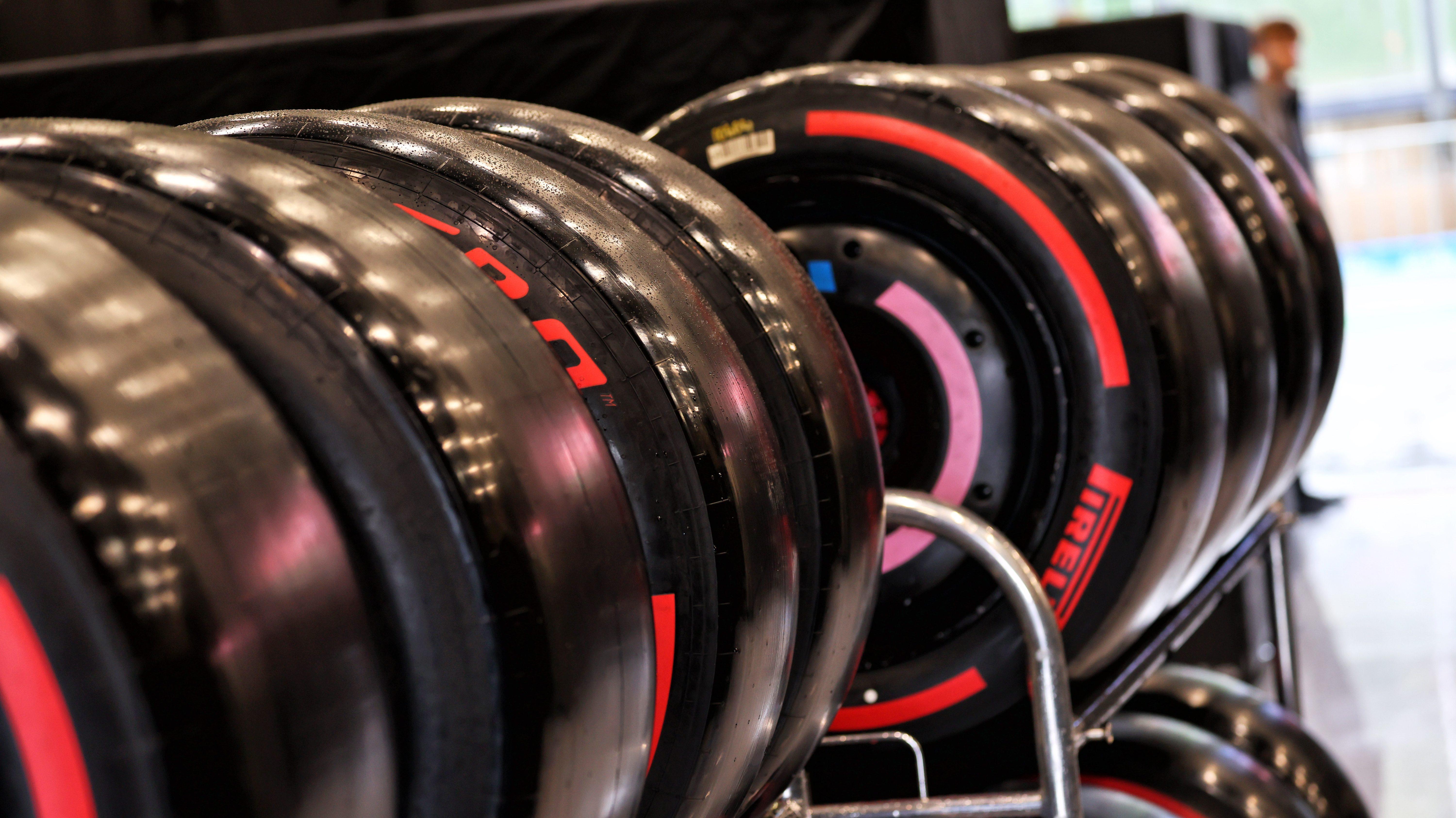 Pirelli softs belgium