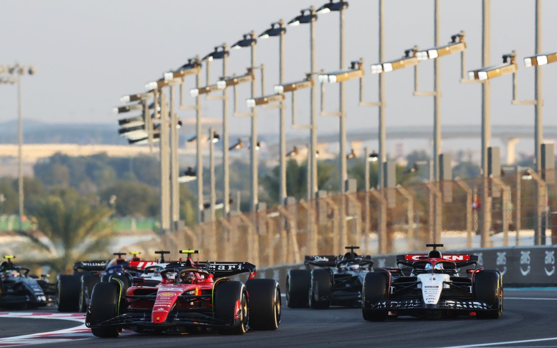 Sainz Ricciardo Abu Dhabi