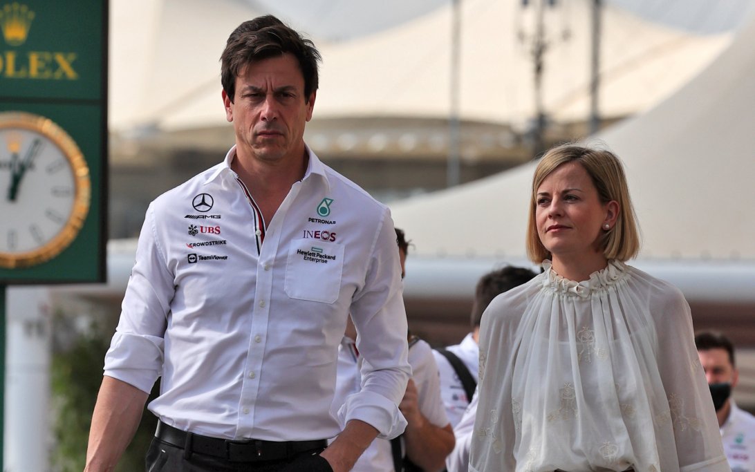 Toto Susie Wolff