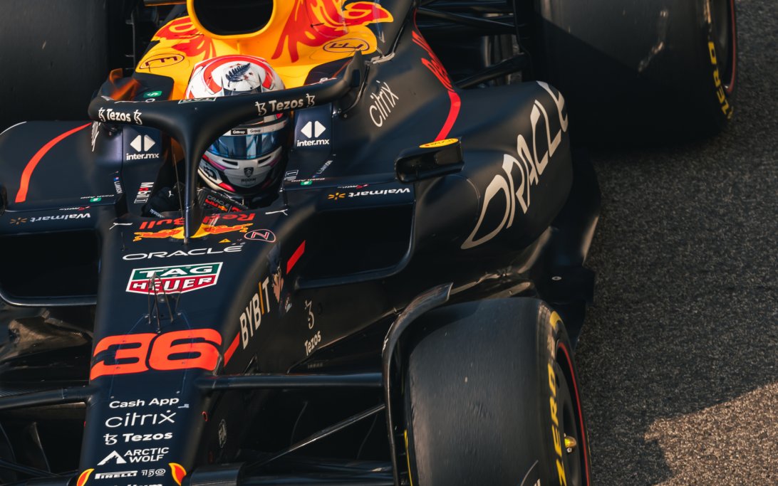 Lawson Abu Dhabi 2022 Red Bull RB18