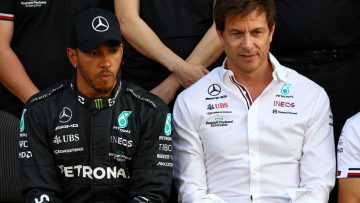 Wolff photograph fuels Hamilton replacement rumours