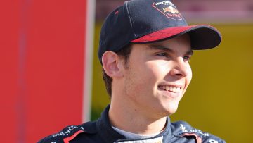 Protegé Verstappen haalt herinnering op: "Een oud racepak van Max!"