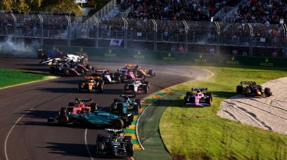 Australian GP start crash