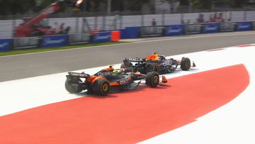 Video: Verstappen krijgt dubbele straf in gevecht met Norris