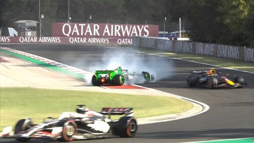 Video: Perez en Zhou ontsnappen aan keiharde crash in Hongarije