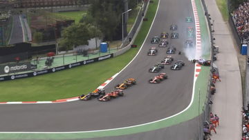 Video: Tsunoda en Albon veroorzaken eerste safety car