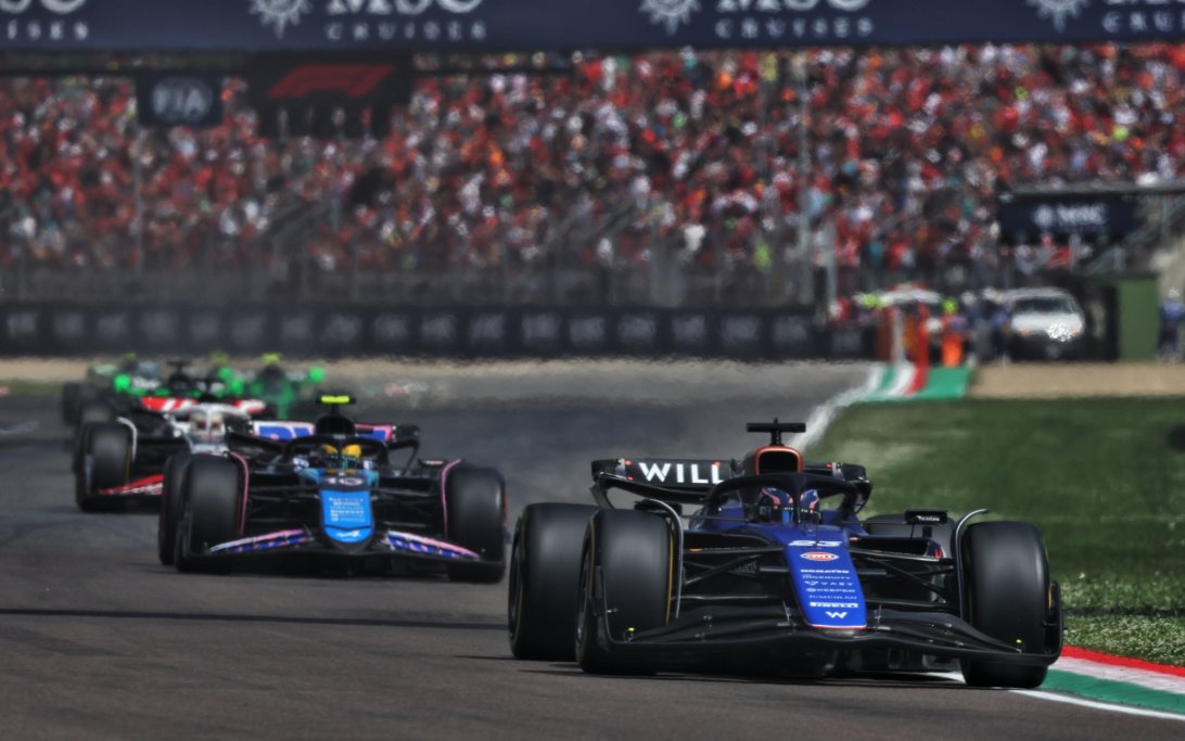 Albon race