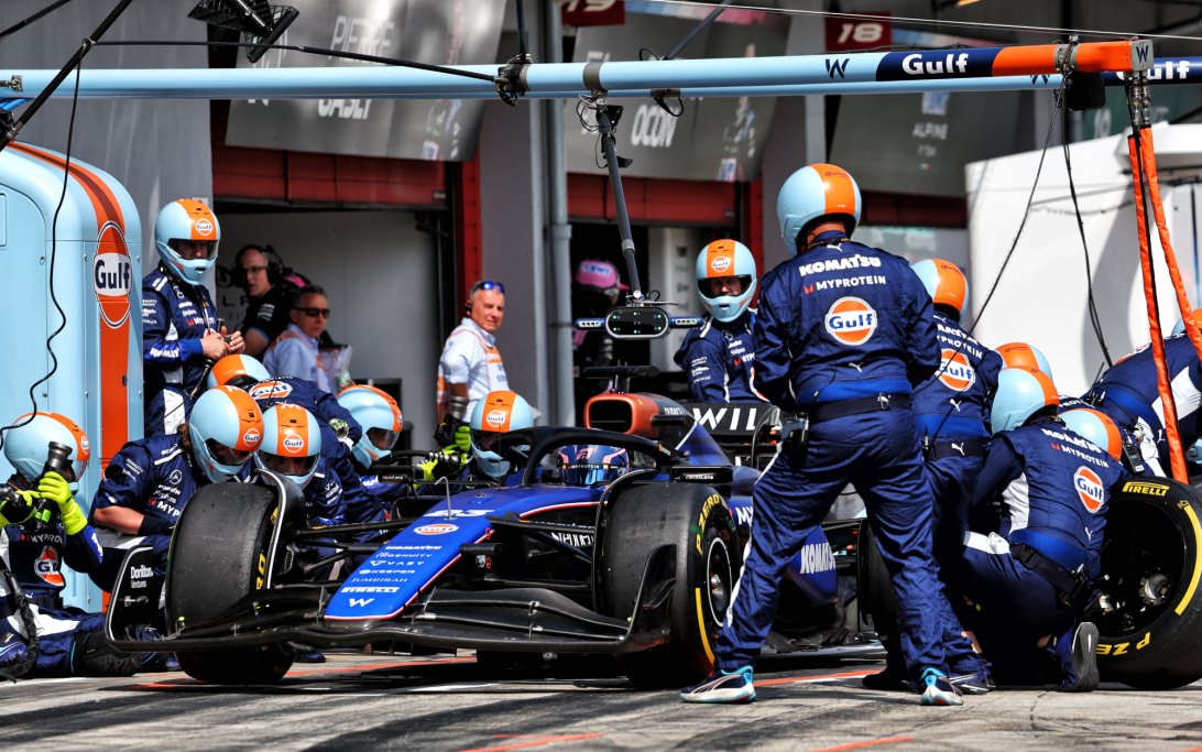 Albon Imola race