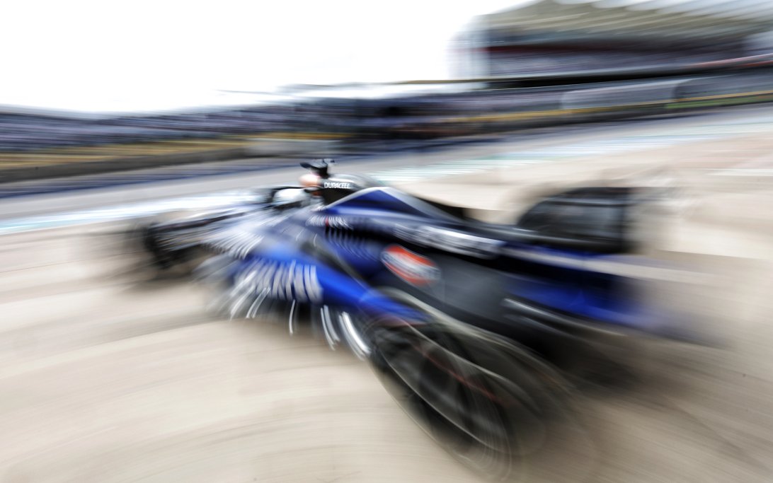 Albon Austin FP1