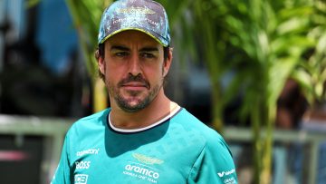 Alonso had geen oog voor Mercedes of Red Bull: "Dat bewijst hoe sterk hij is"