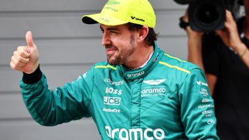 Breaking: Aston Martin wil straf Alonso terugdraaien