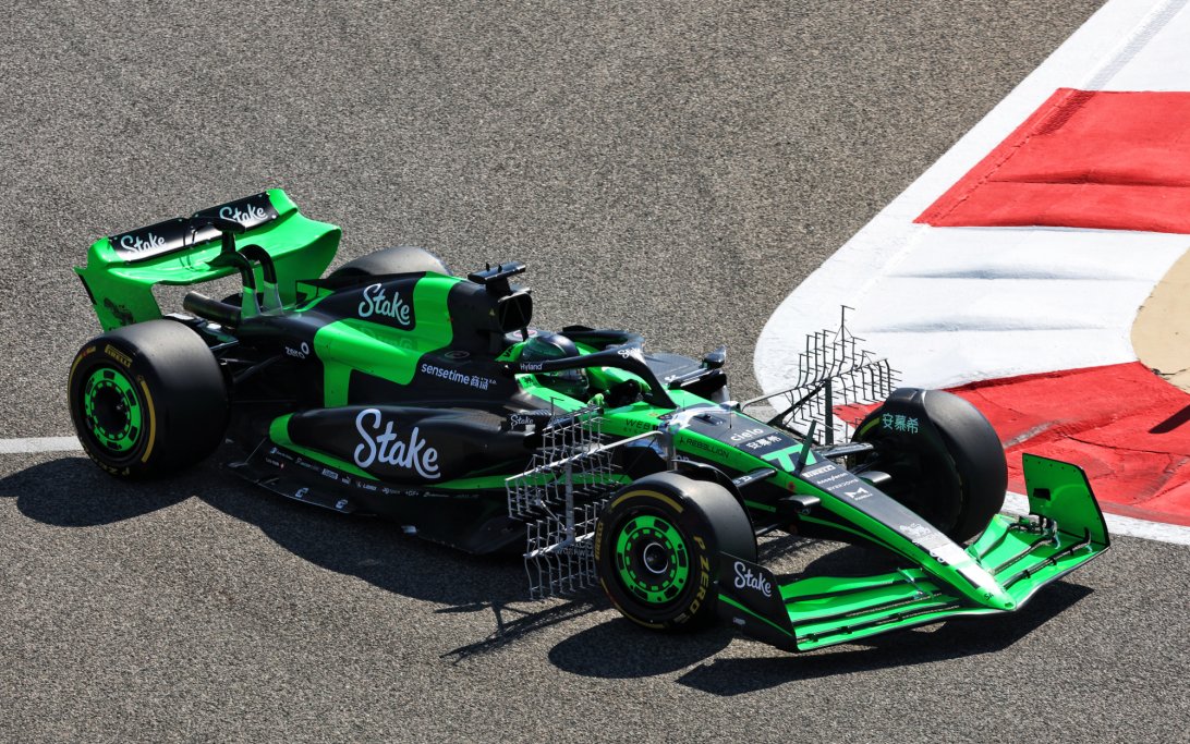 Bottas winter testing Bahrain Day 1