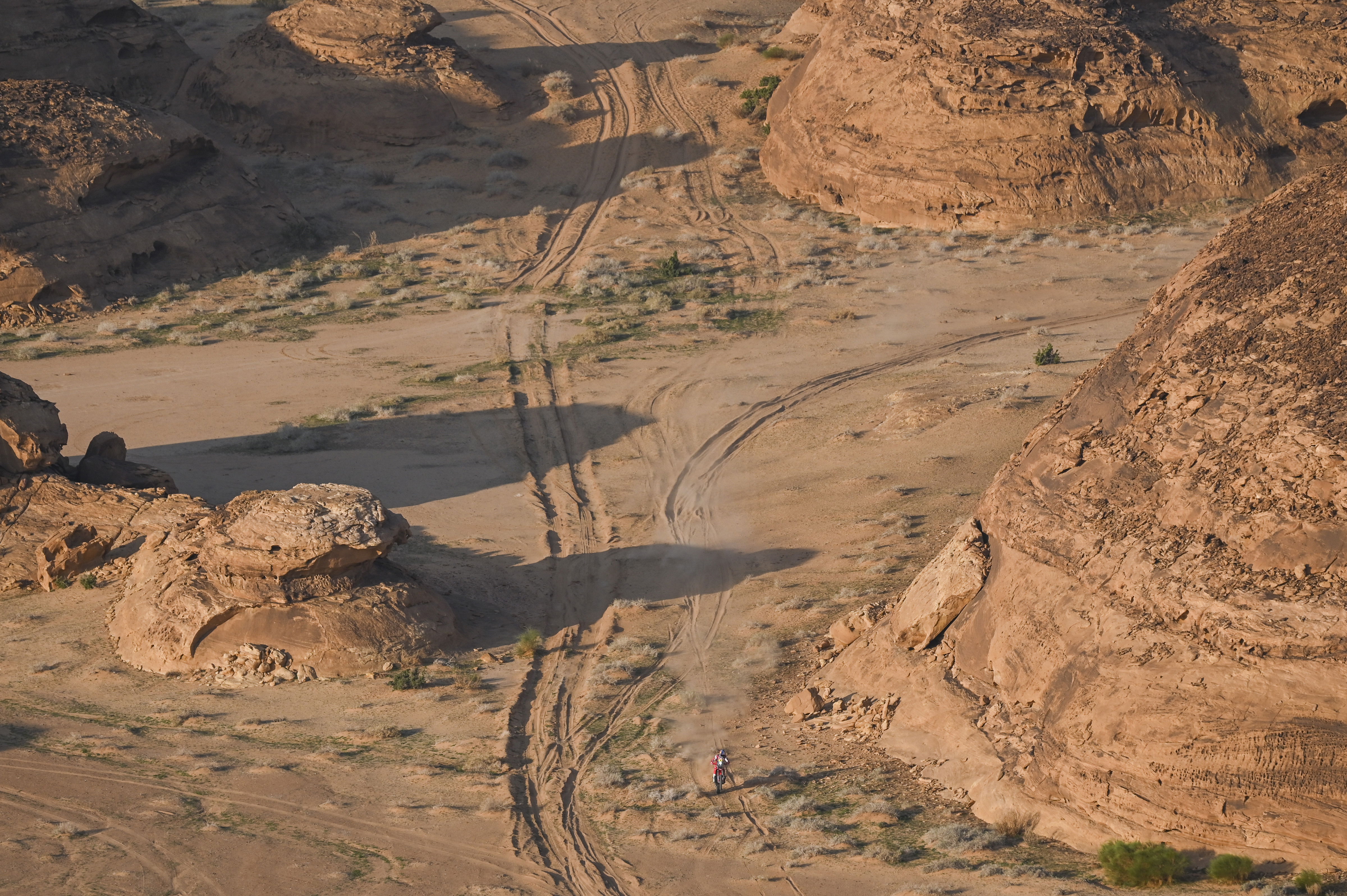 SI202401060136 hires jpeg 24bit rgb