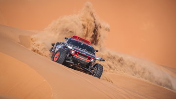 Dakar Rally nadert spannende ontknoping: Sainz ziet Loeb weer dichterbij kruipen