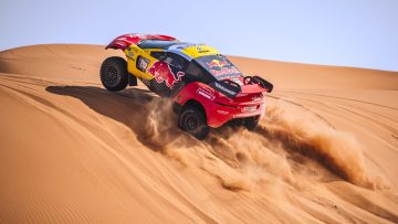 Drama in Dakar Rally: Loeb kan eerste eindzege vergeten door mechanische pech