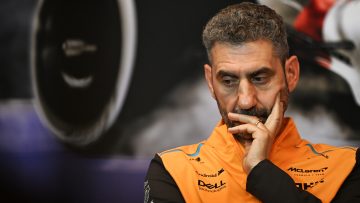 McLaren-teambaas prijst stewards voor straffen Verstappen: "Autoriteit bestaat!"