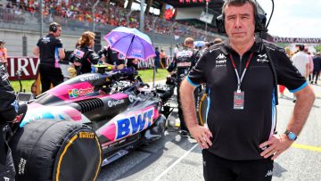 Alpine confirm Famin to step down as team principal