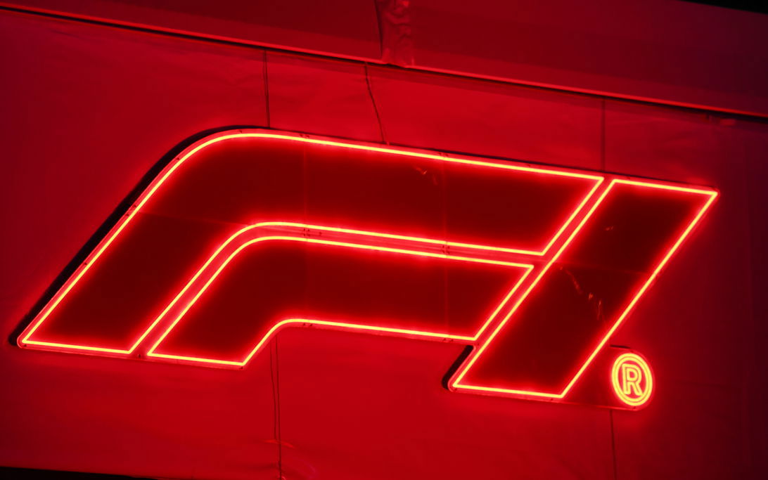 F1 Logo