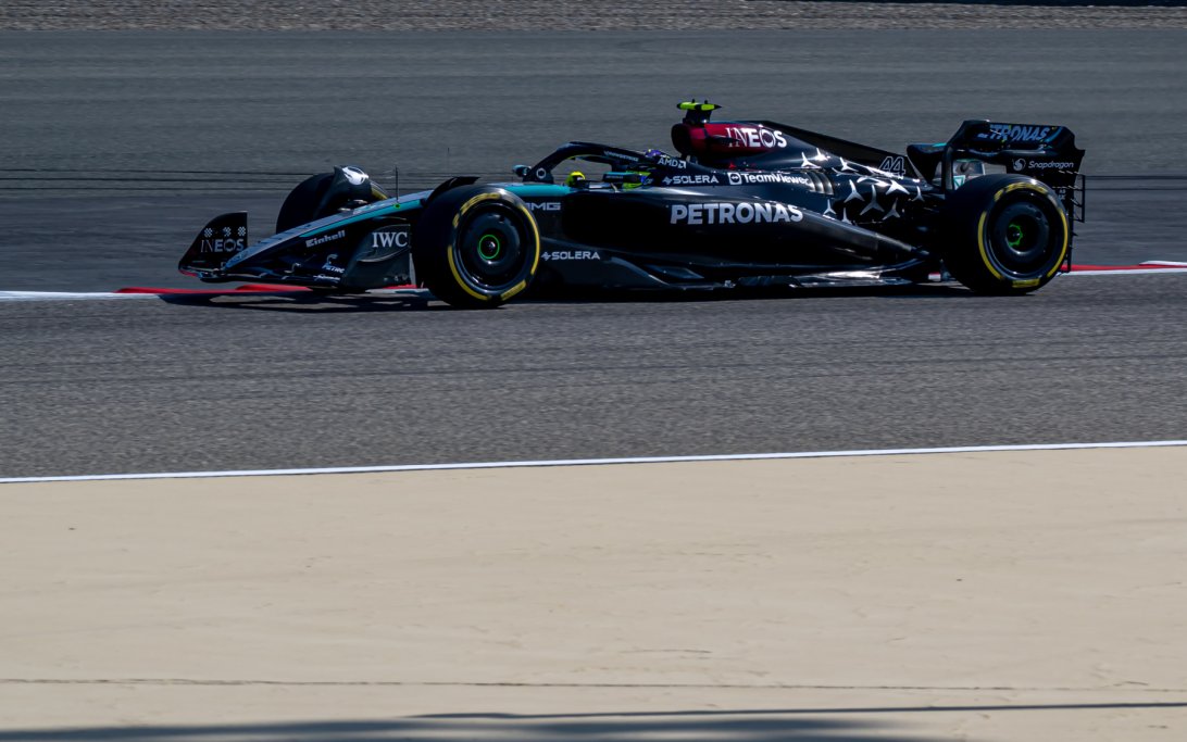 Hamilton Bahrain Test