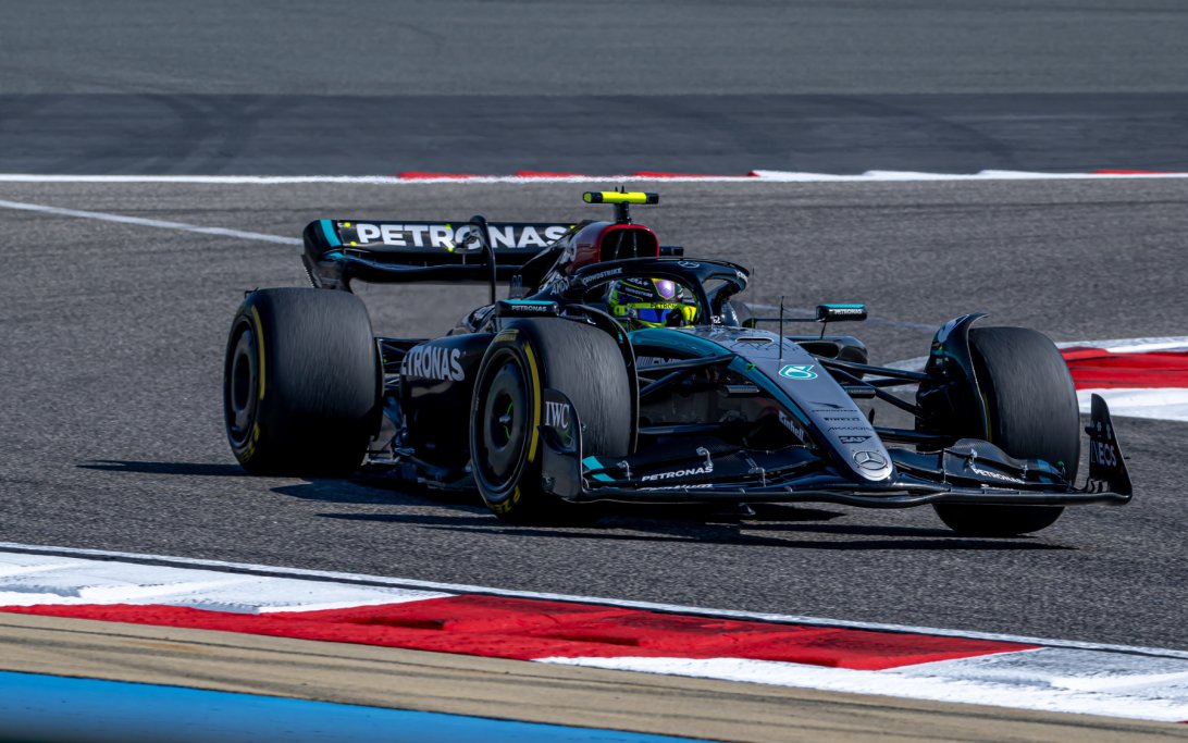 Hamilton Bahrain Test