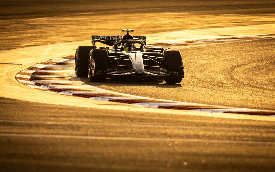 Hamilton Bahrain Test